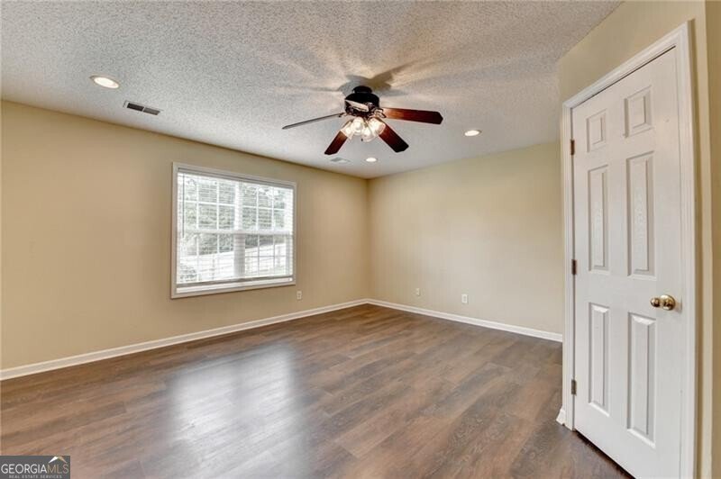 1603 Fort Perry Way Dacula - 39