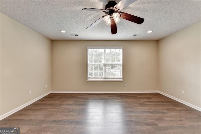 1603 Fort Perry Way Dacula - 40
