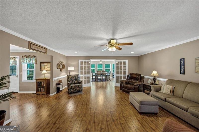 5283 MEADOWS Road Powder Springs - 16