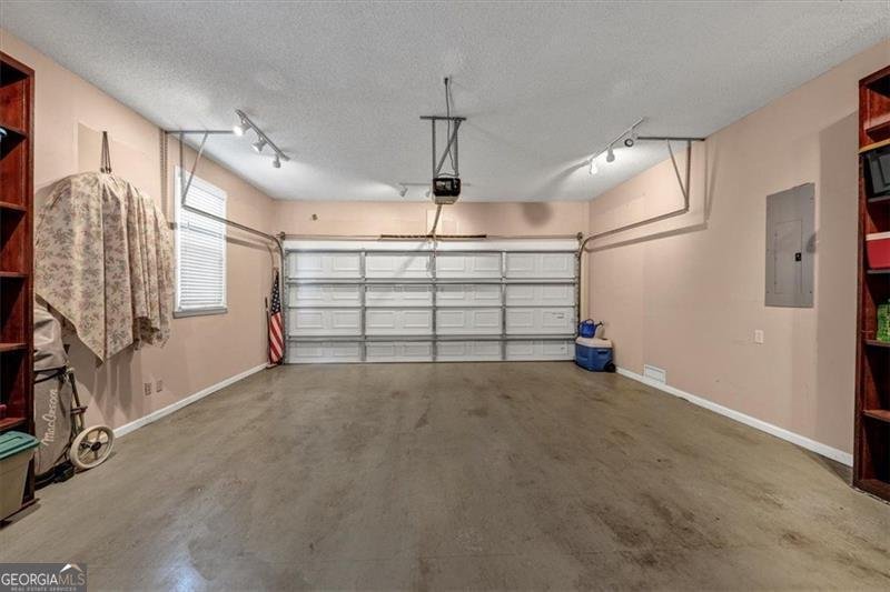 5283 MEADOWS Road Powder Springs - 36