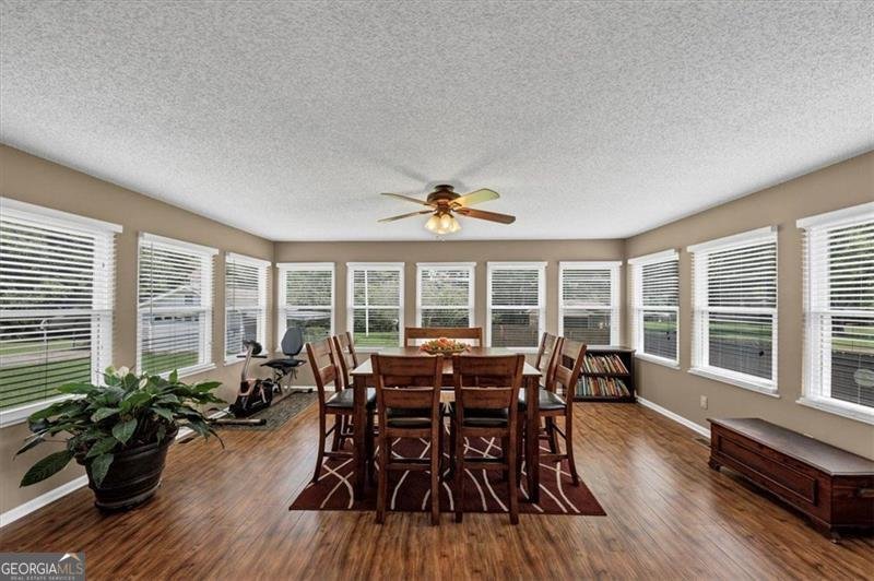 5283 MEADOWS Road Powder Springs - 5