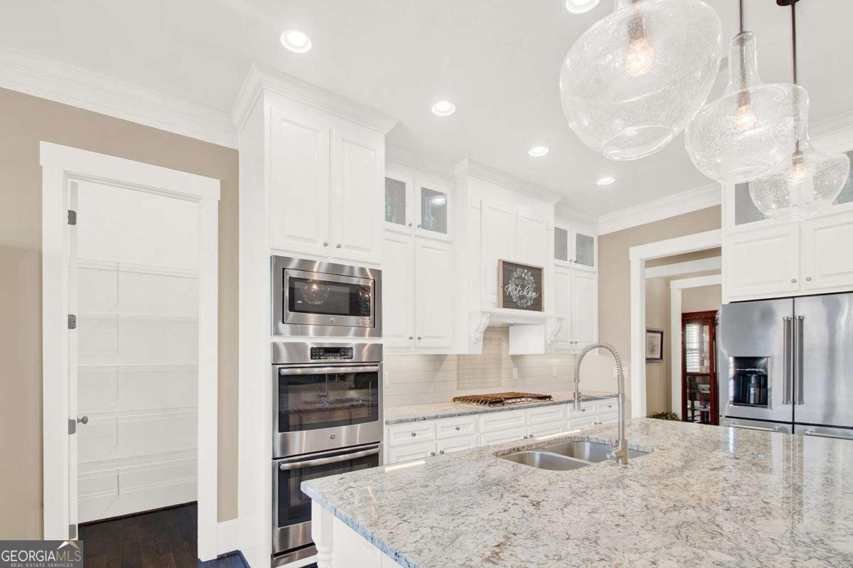 1230 Autumn Park Statham - 16