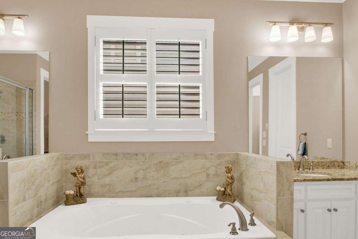 1230 Autumn Park Statham - 23
