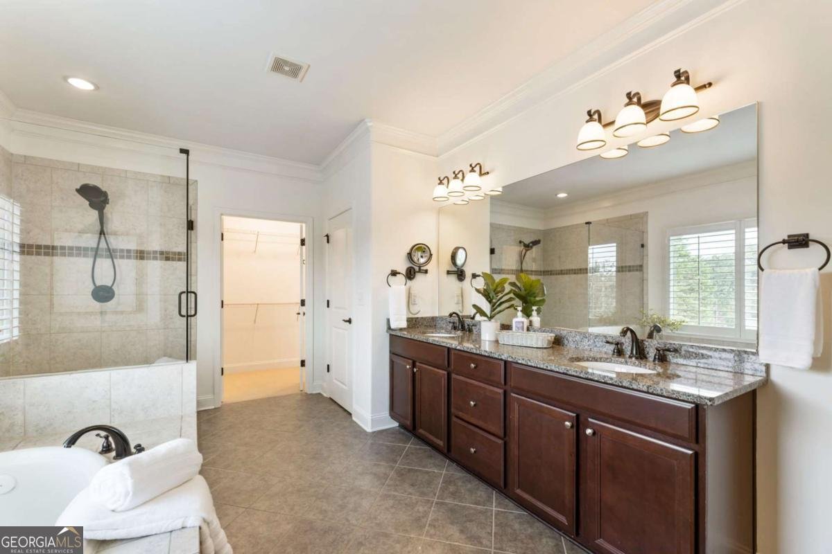 673 Dunbrody Drive Milton - 15