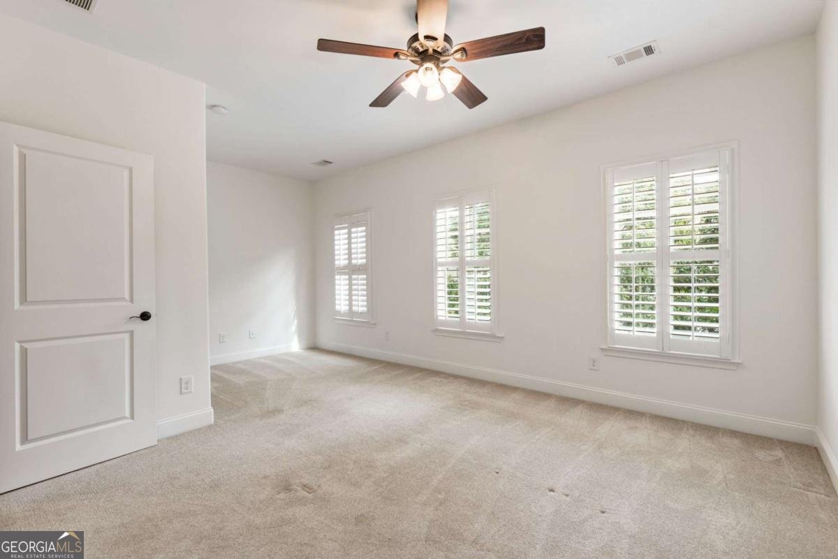 673 Dunbrody Drive Milton - 16