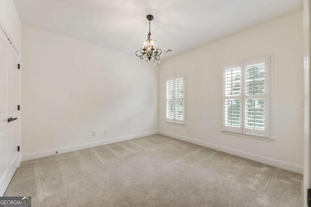 673 Dunbrody Drive Milton - 22