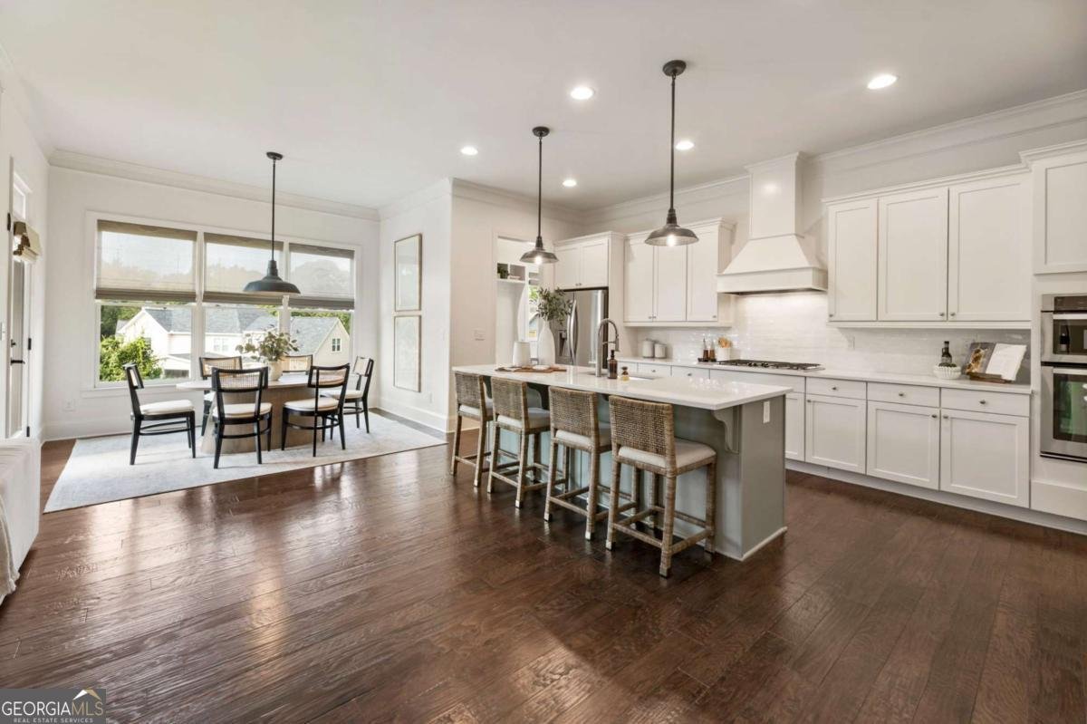 673 Dunbrody Drive Milton - 6