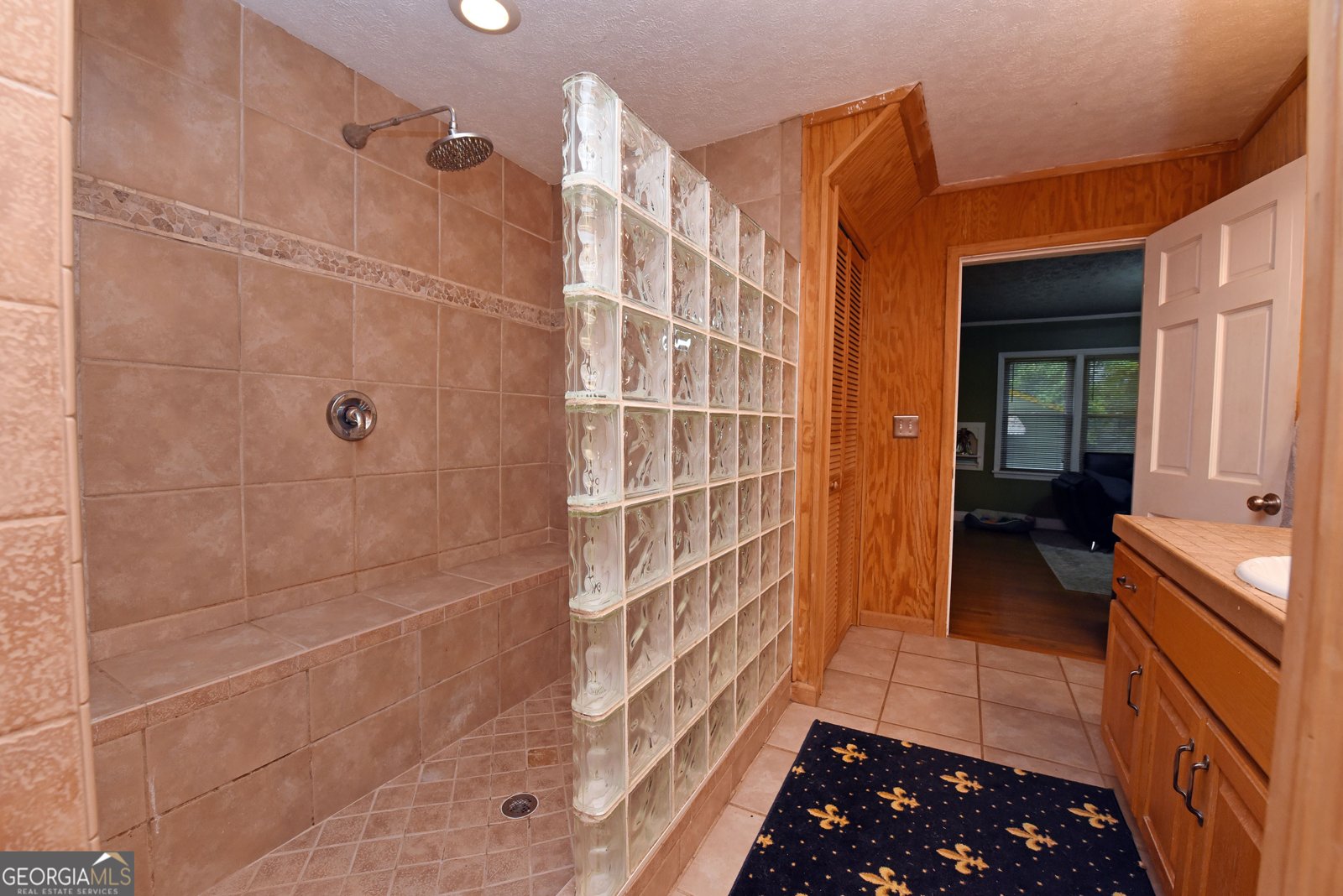 742 Hillcrest Drive Mc Caysville - 37
