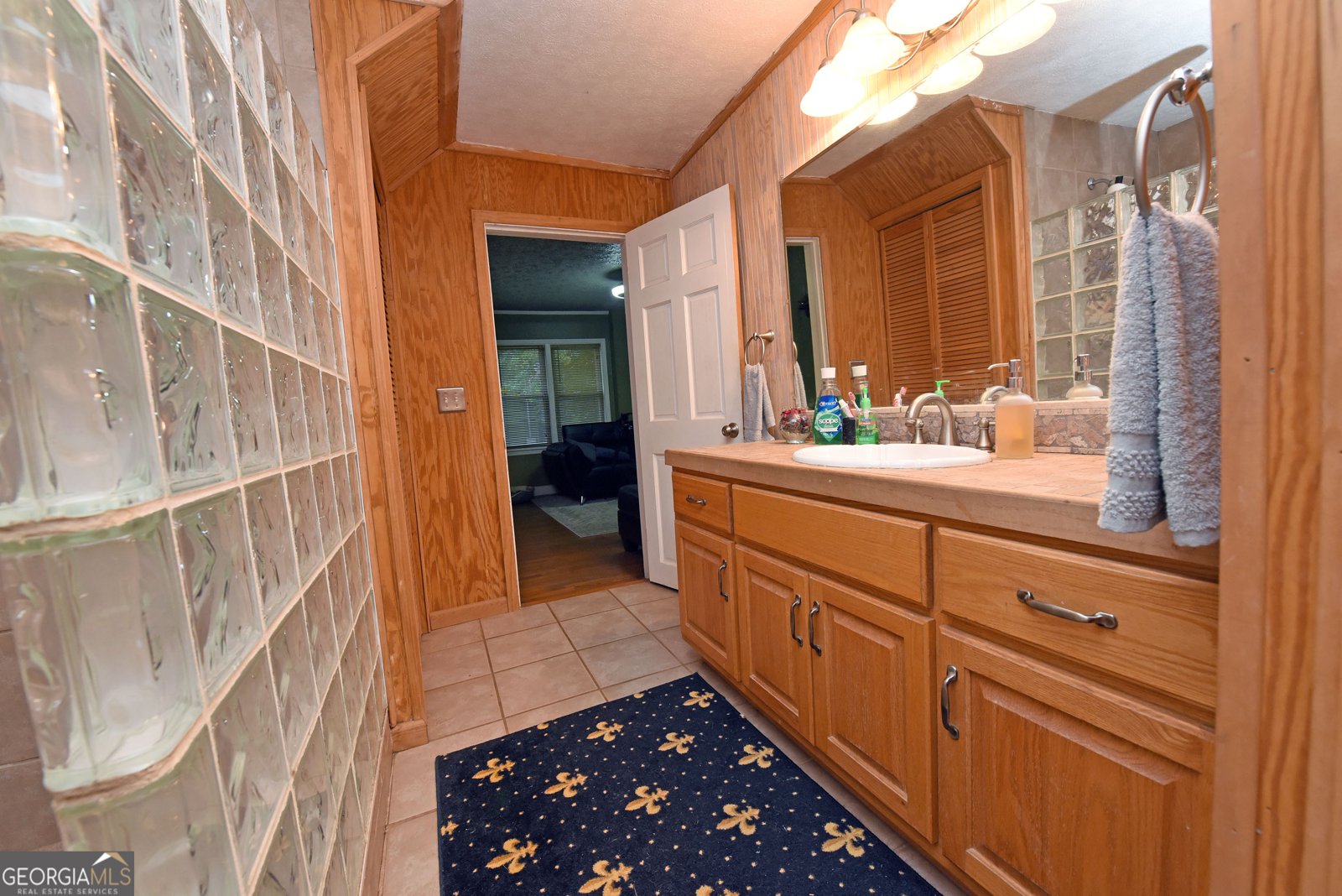 742 Hillcrest Drive Mc Caysville - 38