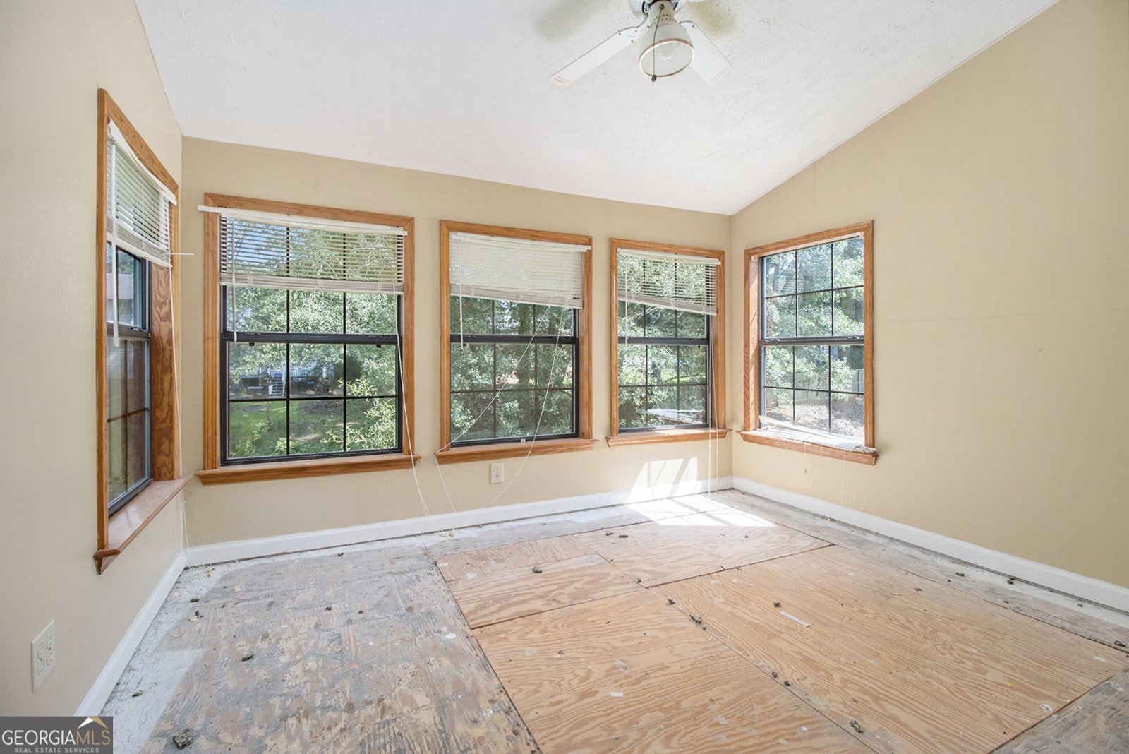 8472 Helmer Court Riverdale - 24