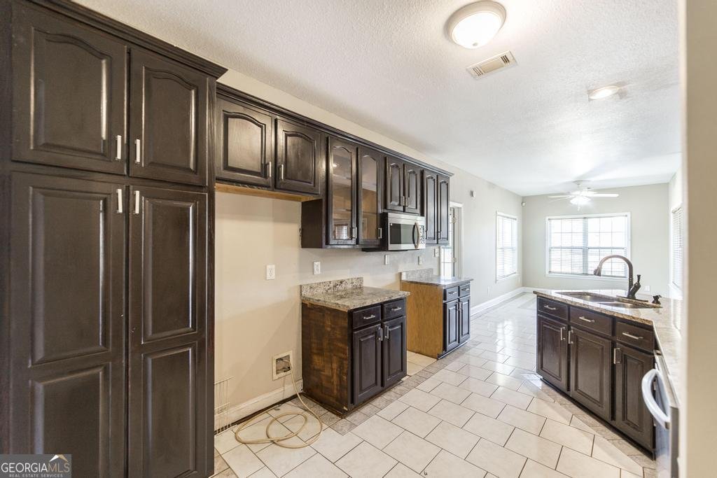 81 Idell Court Byron - 12