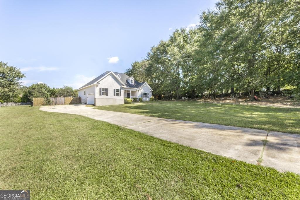 81 Idell Court Byron - 3