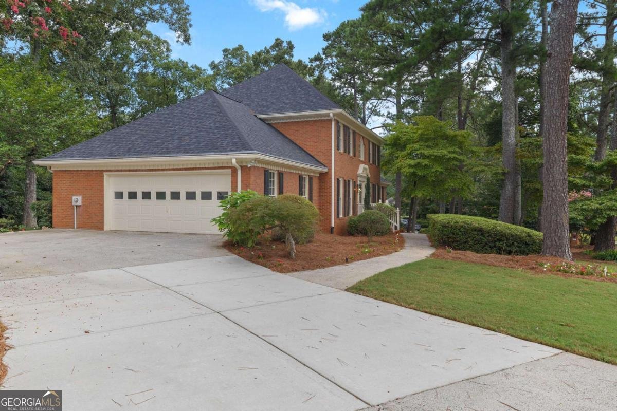 588 Haralson Drive Lilburn - 27