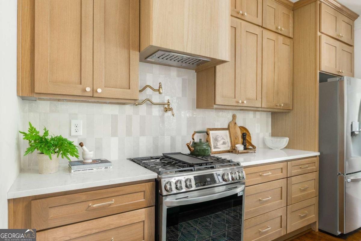 1395 Hartford Avenue Atlanta - 1