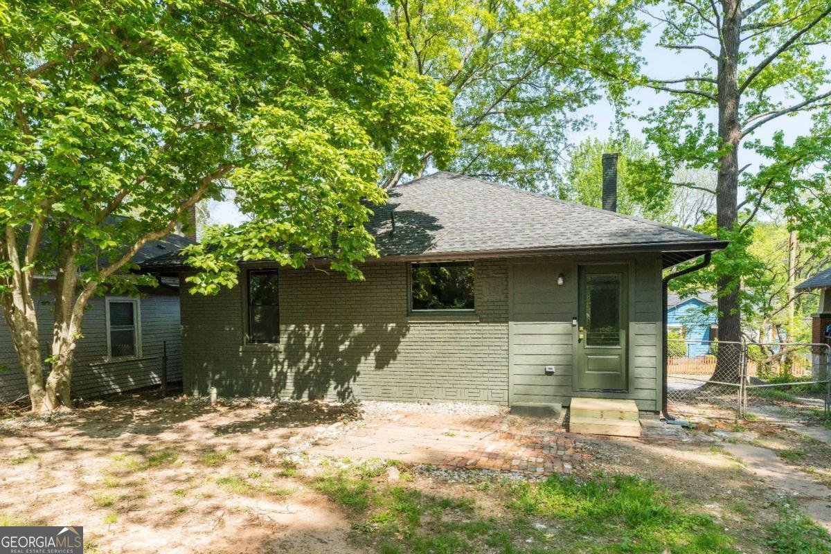 1395 Hartford Avenue Atlanta - 24