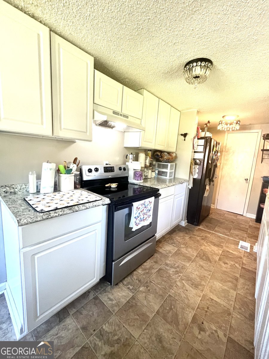 353 Weldon Road Forsyth - 6