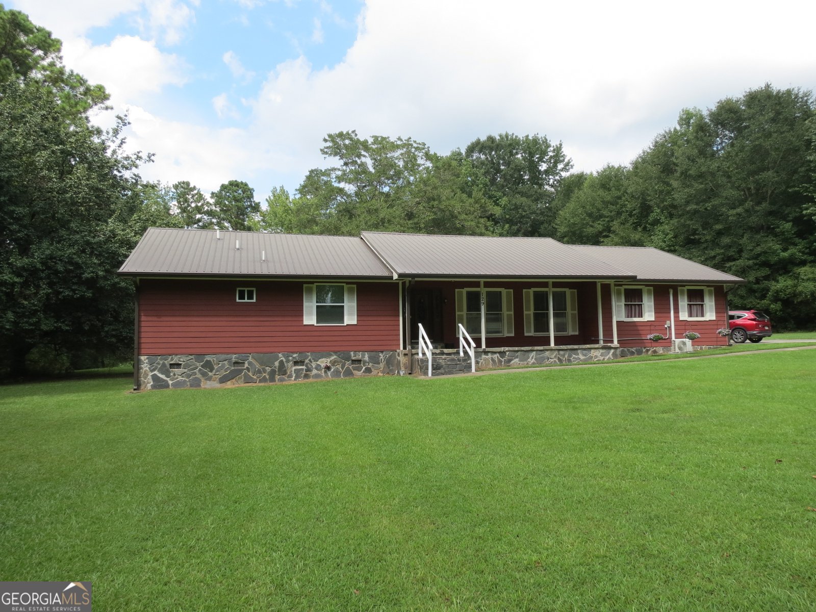 129 Meadovista Drive Griffin - 1