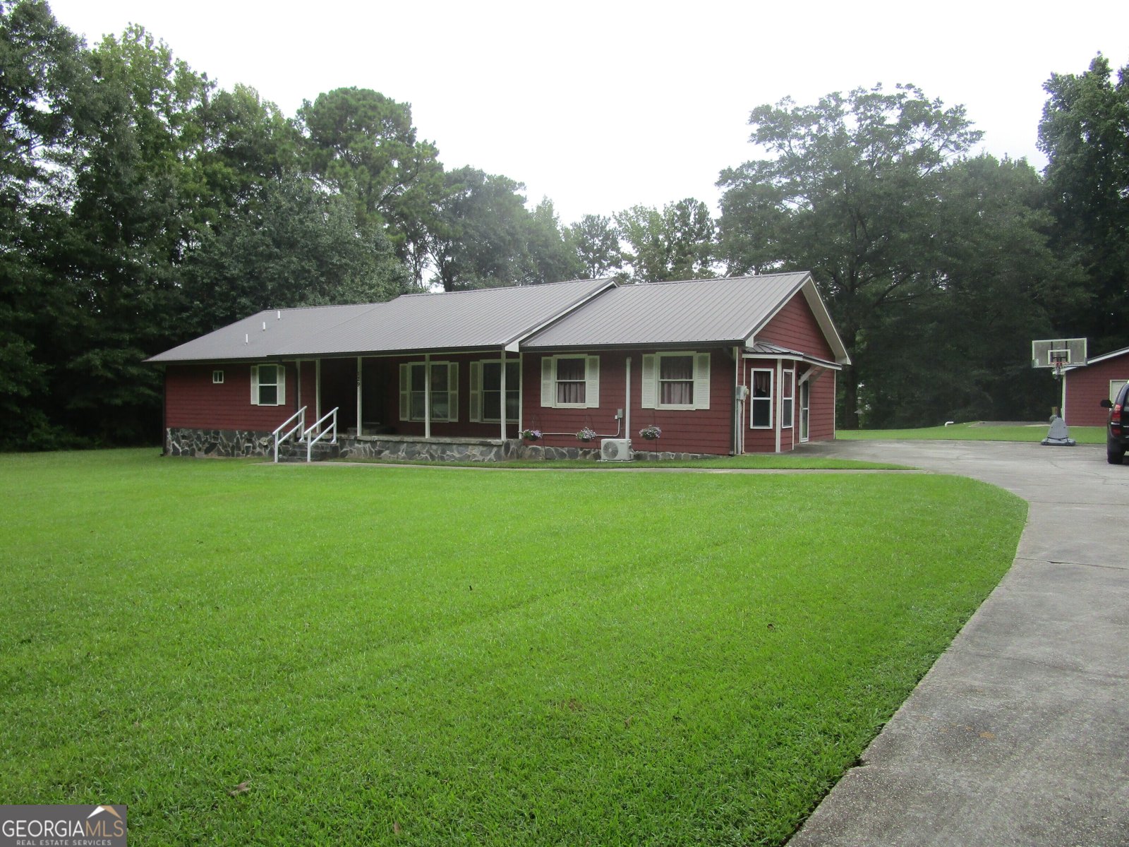 129 Meadovista Drive Griffin - 39