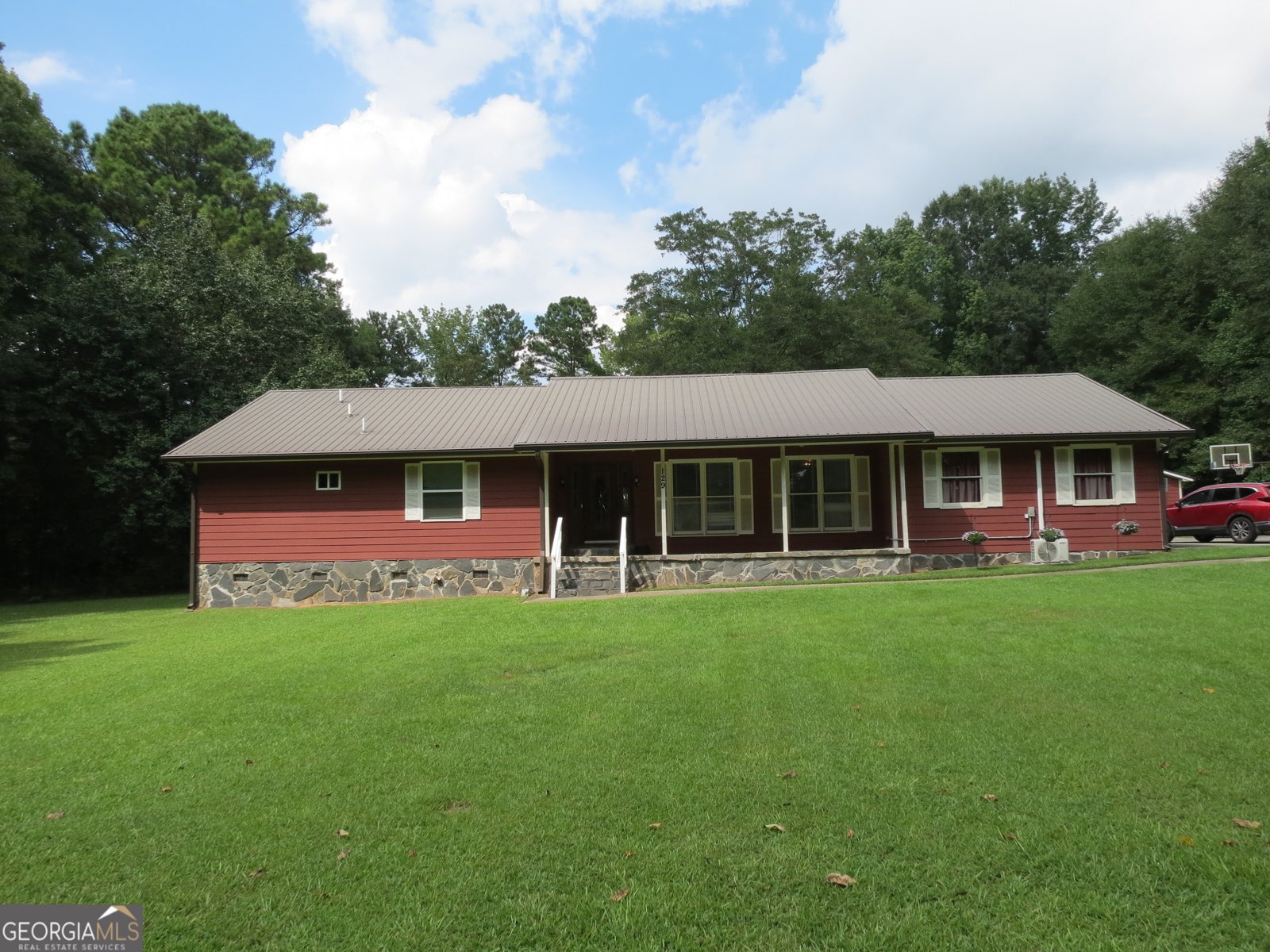 129 Meadovista Drive Griffin - 40