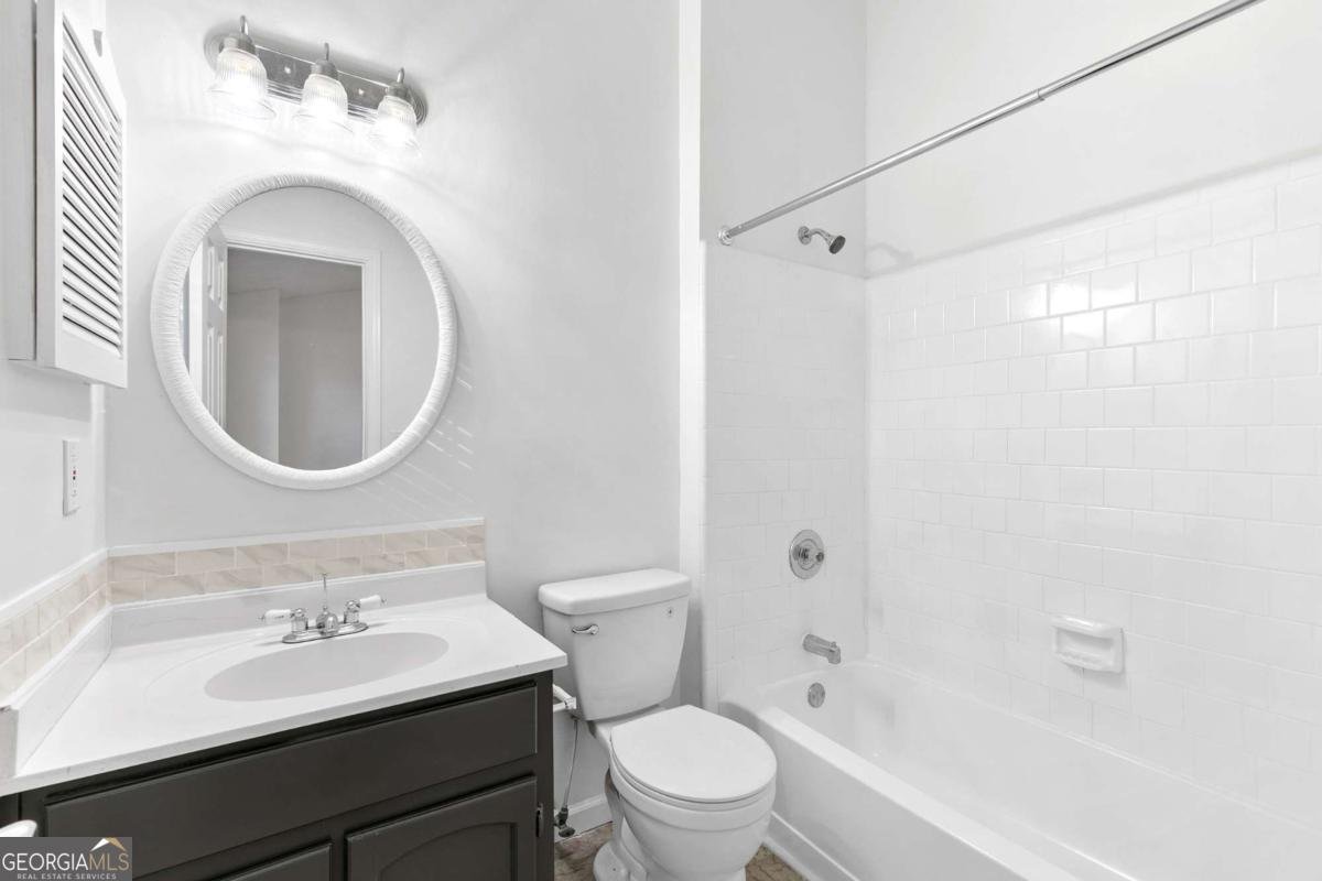 3468 Washington Way Atlanta - 23
