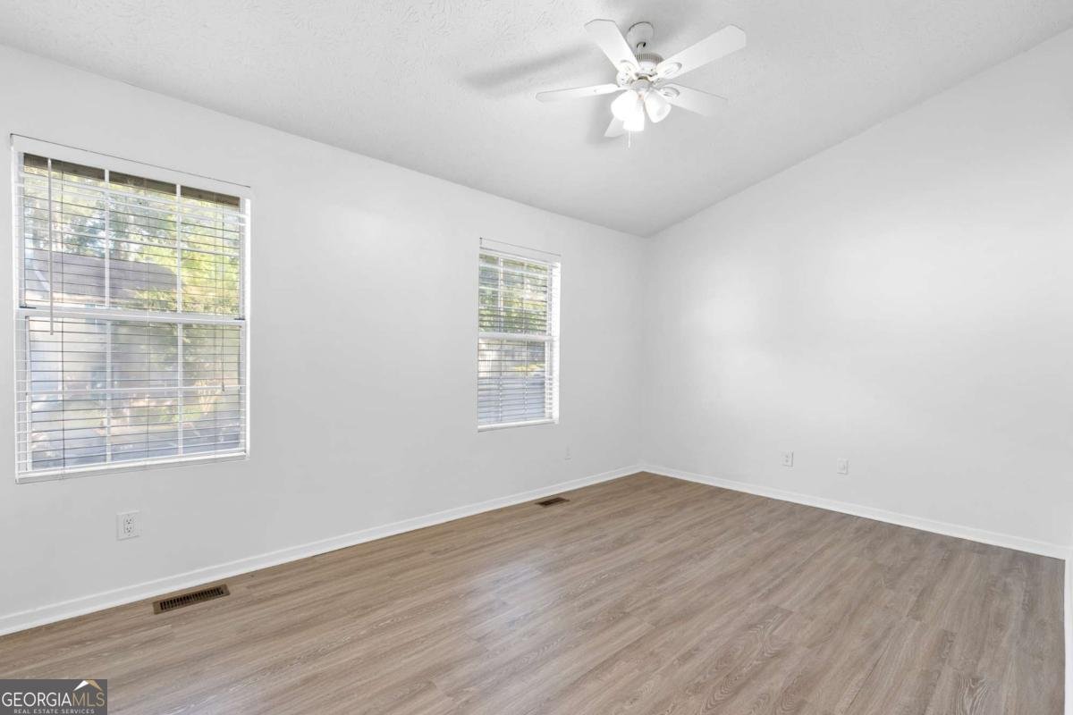 3468 Washington Way Atlanta - 24