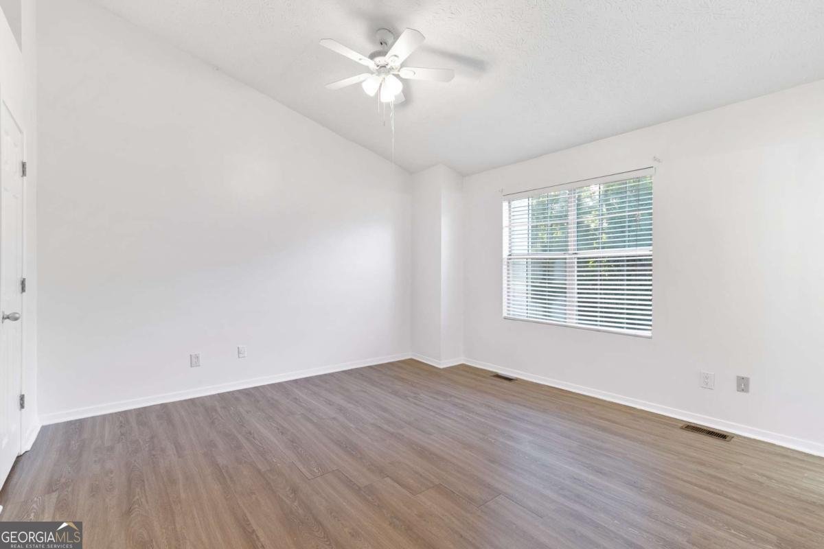 3468 Washington Way Atlanta - 27
