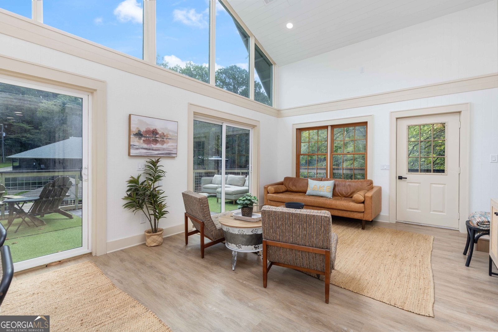 340 Commodore Drive Hamilton - 11