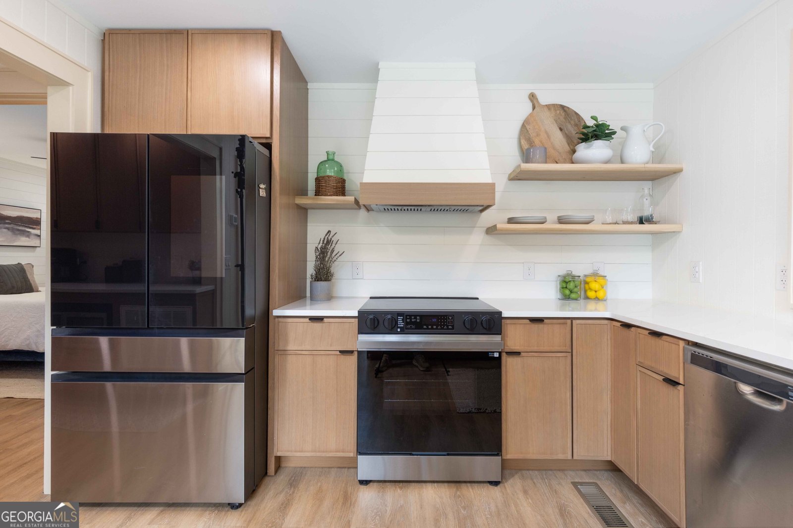 340 Commodore Drive Hamilton - 17