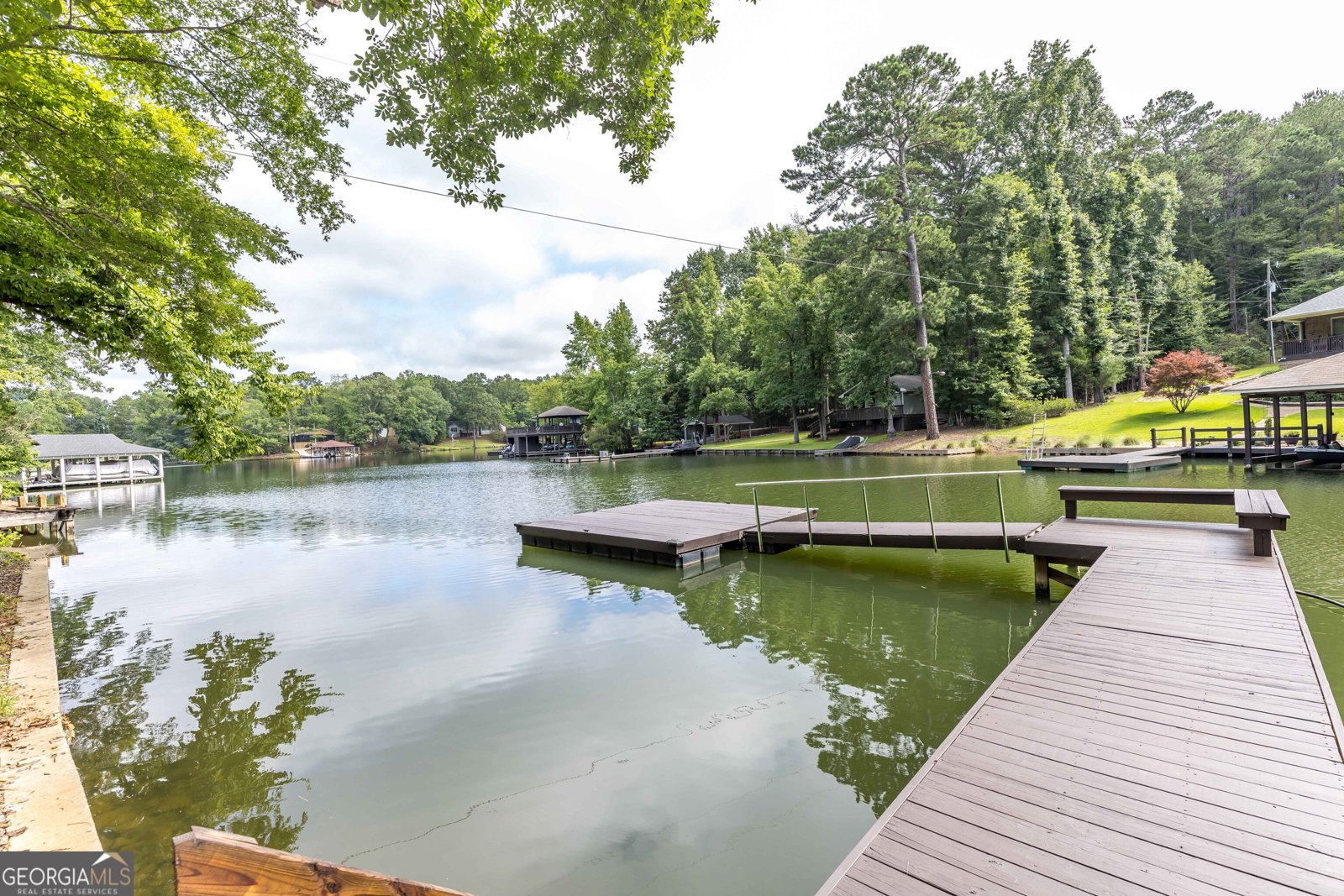 340 Commodore Drive Hamilton - 4