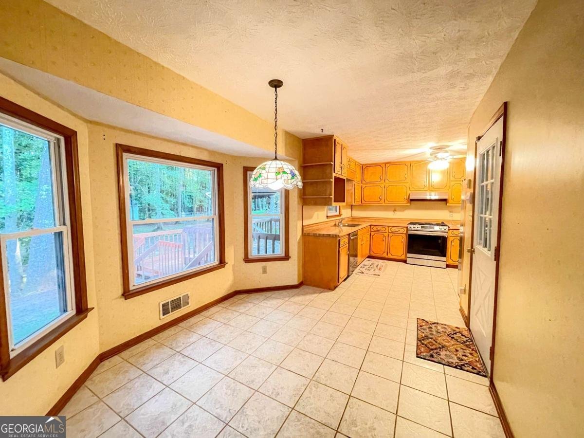 111 Libby Lane Stockbridge - 11