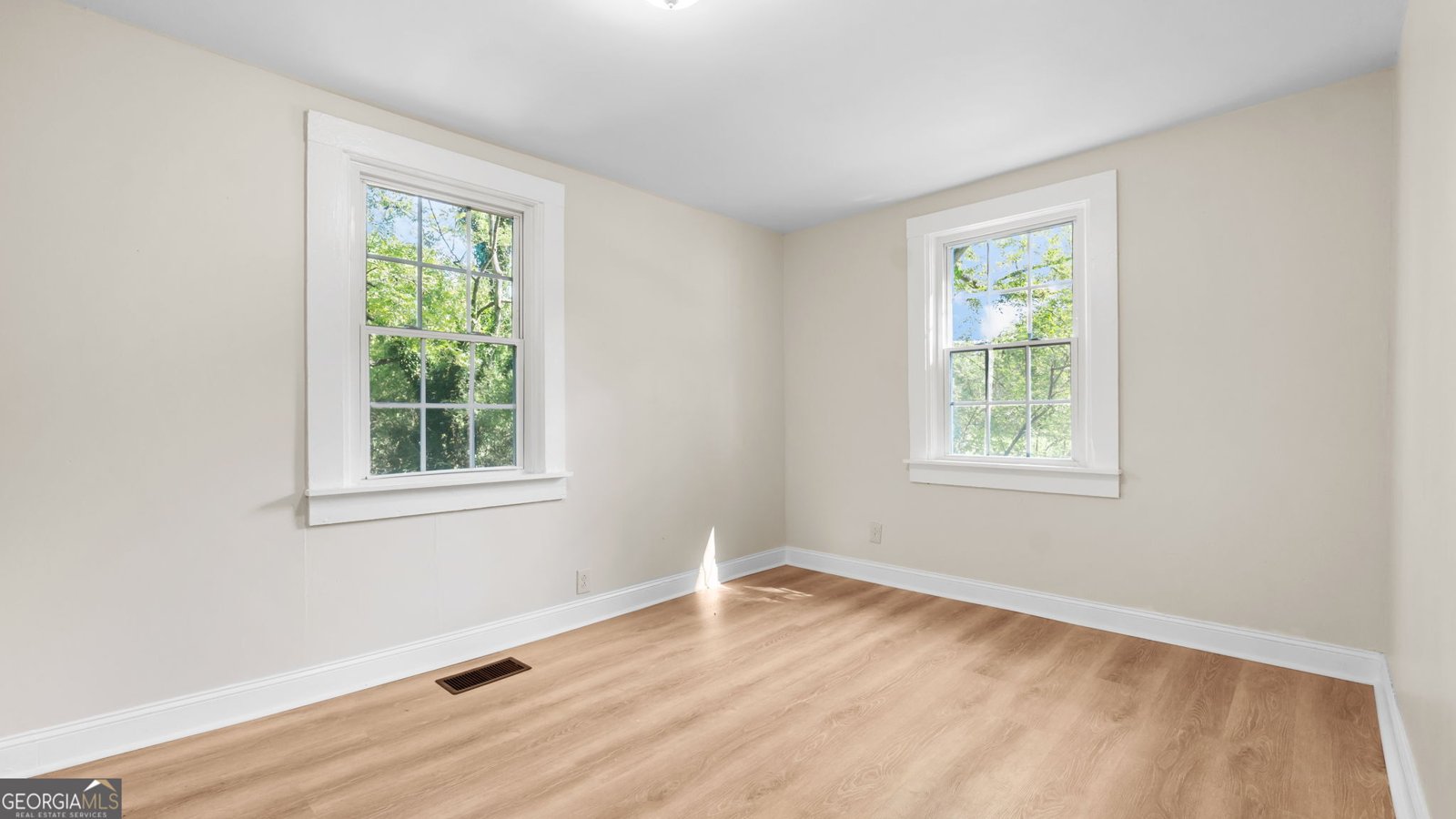 335 McLin Street Rome - 10