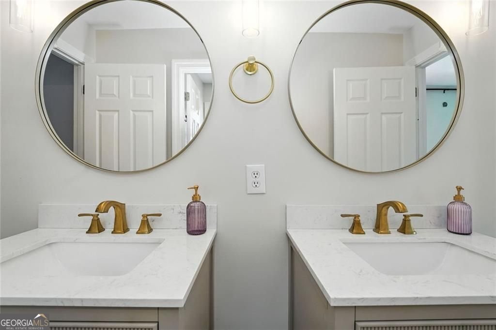4168 Gateswalk Drive Smyrna - 40