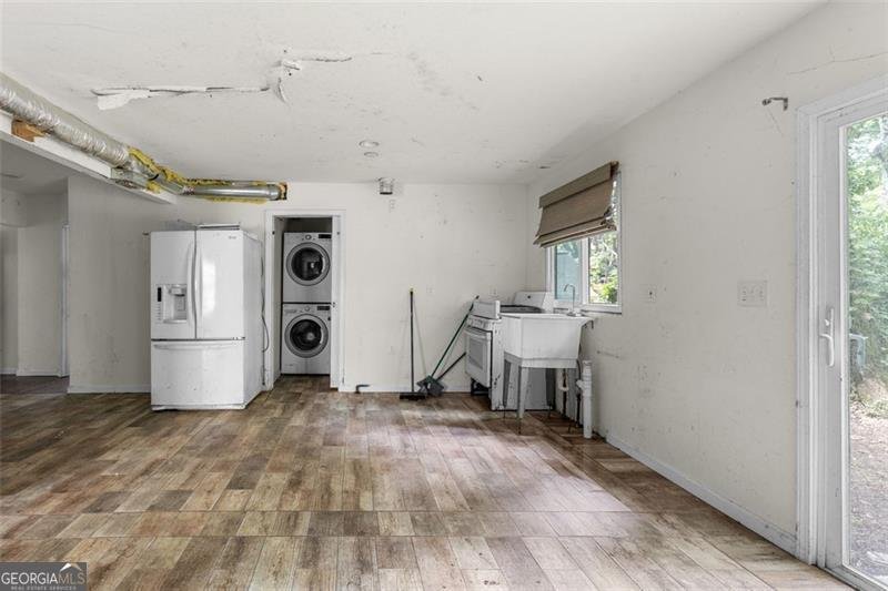 2044 HOWARD Circle Atlanta - 22