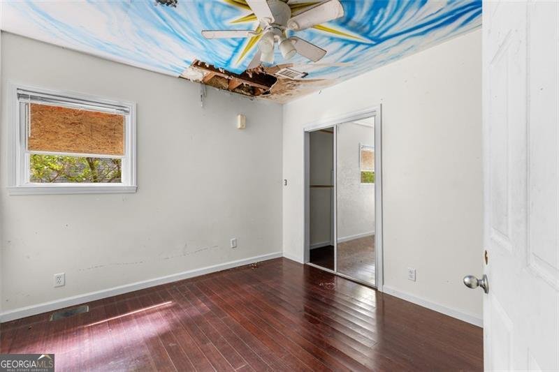 2044 HOWARD Circle Atlanta - 27
