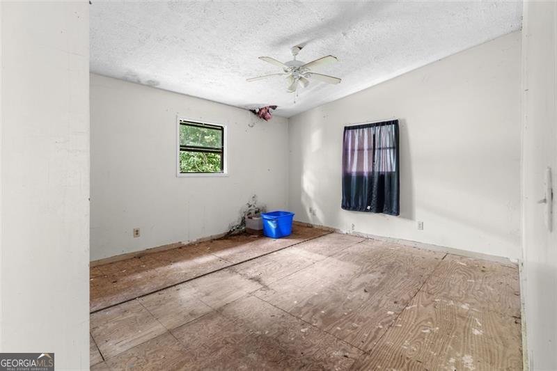 2044 HOWARD Circle Atlanta - 47