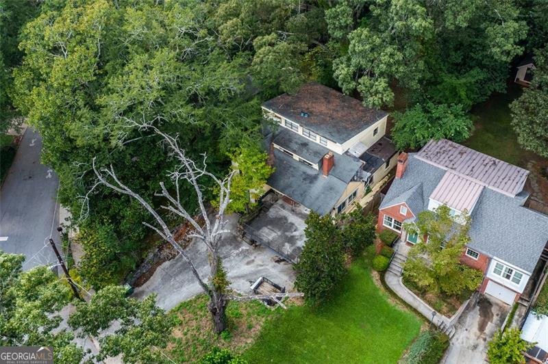 2044 HOWARD Circle Atlanta - 60