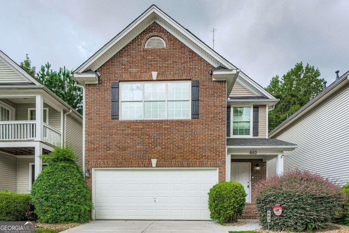 683 Lakes Circle Lithonia - 1
