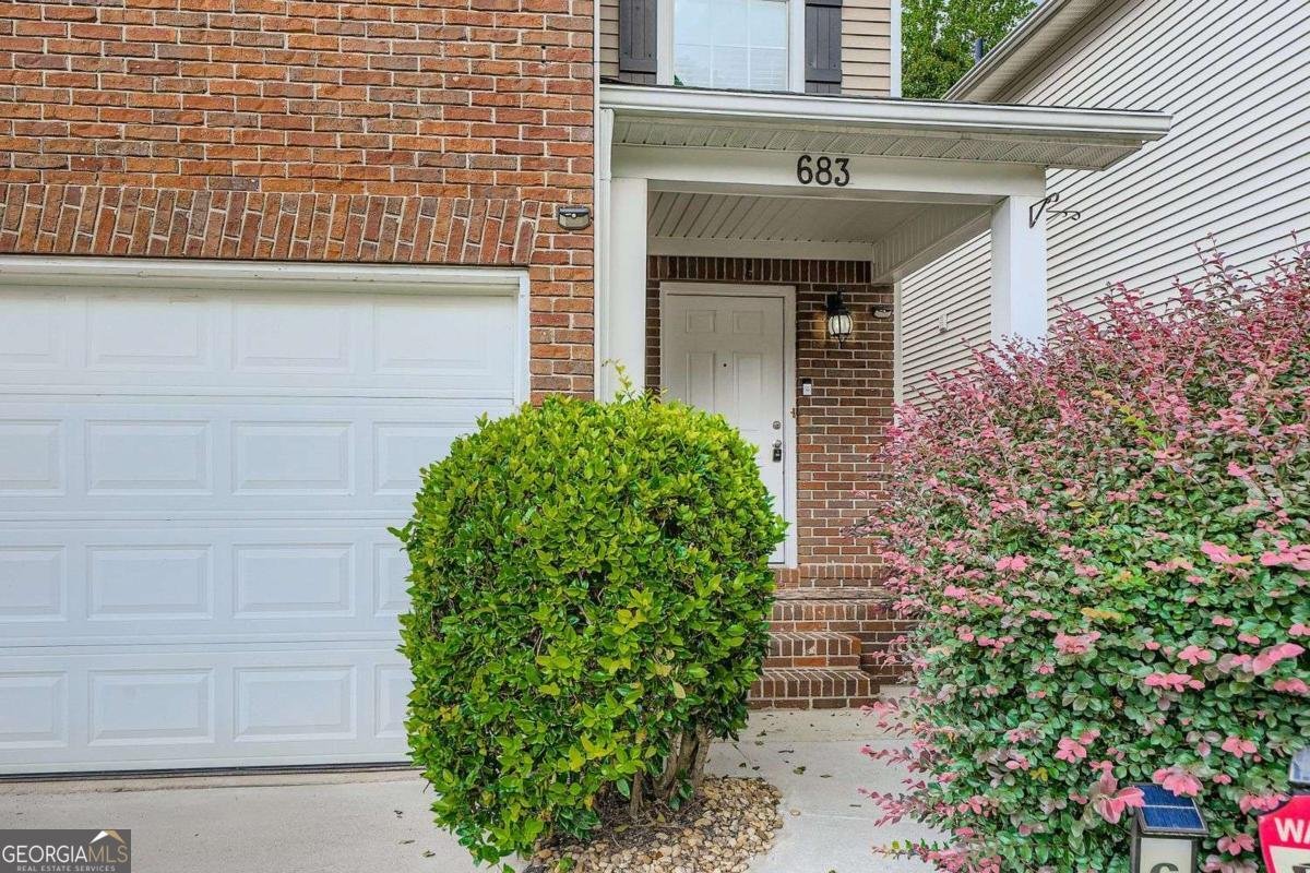 683 Lakes Circle Lithonia - 3