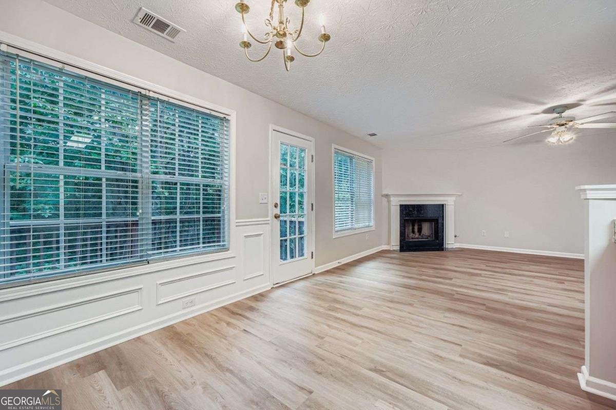 683 Lakes Circle Lithonia - 7