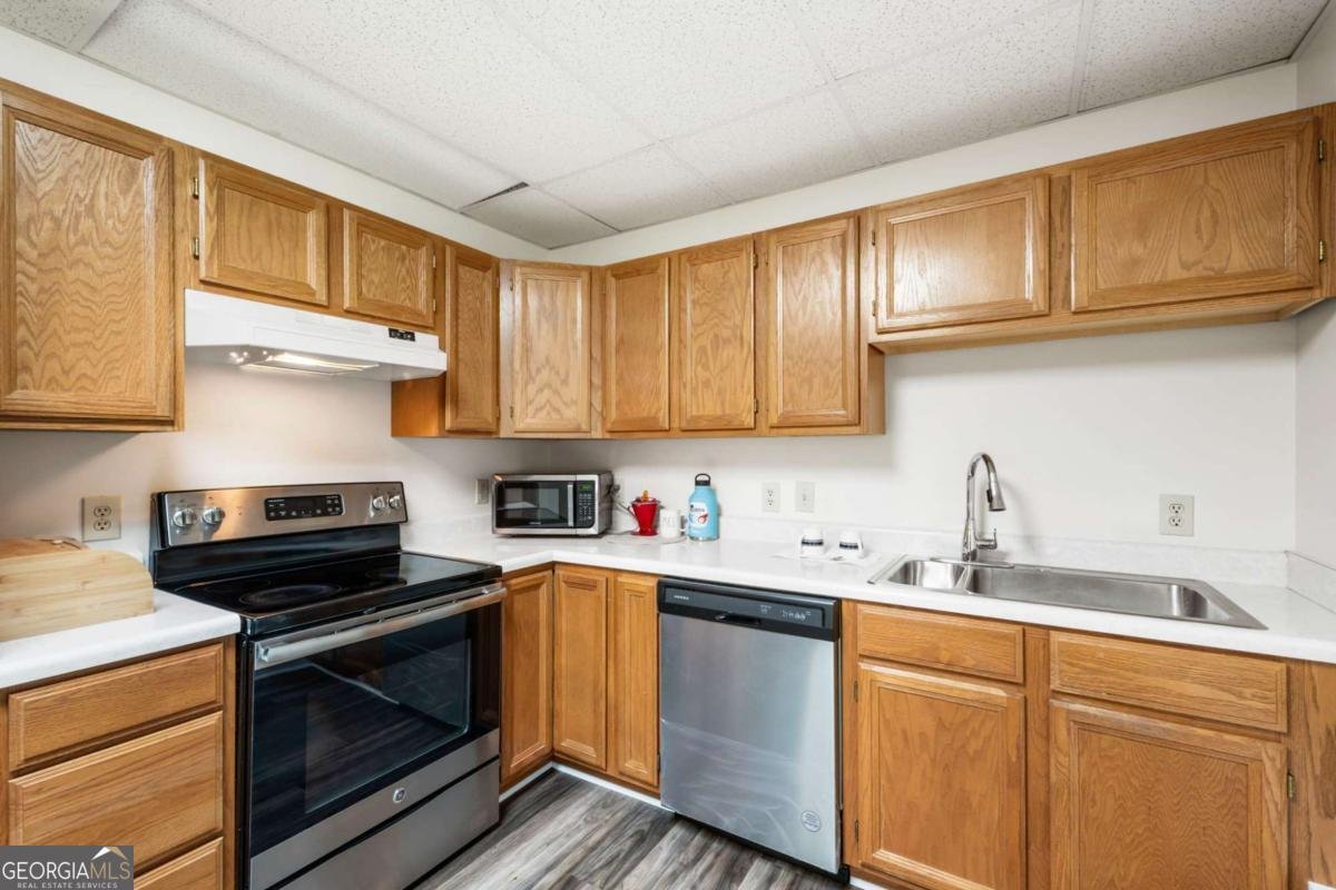 3272 Barnwell Trace Powder Springs - 29
