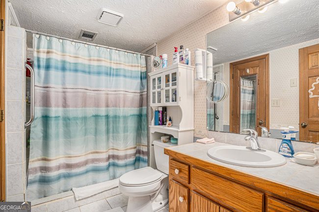 125 Circle Drive Hampton - 27