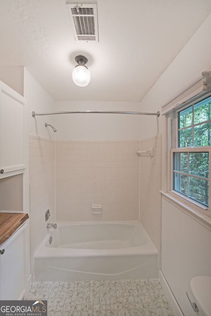295 LAKEMONT Drive Roswell - 49