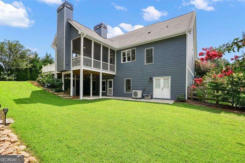215 Wilshire Terrace White - 46