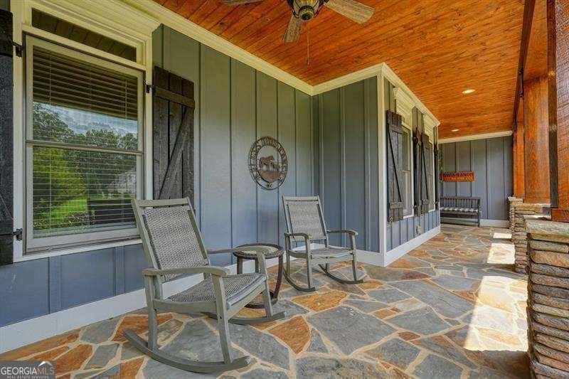 215 Wilshire Terrace White - 6