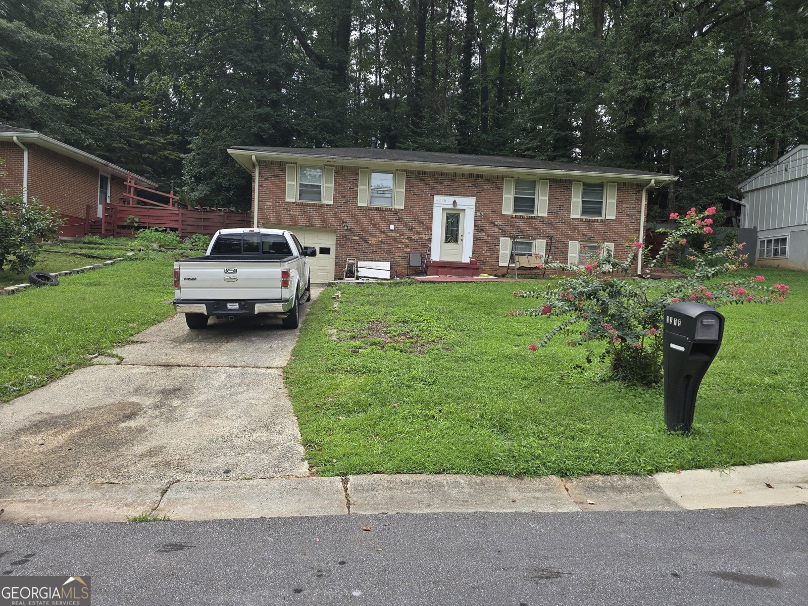 3276 Pin Oak Circle Atlanta - 1