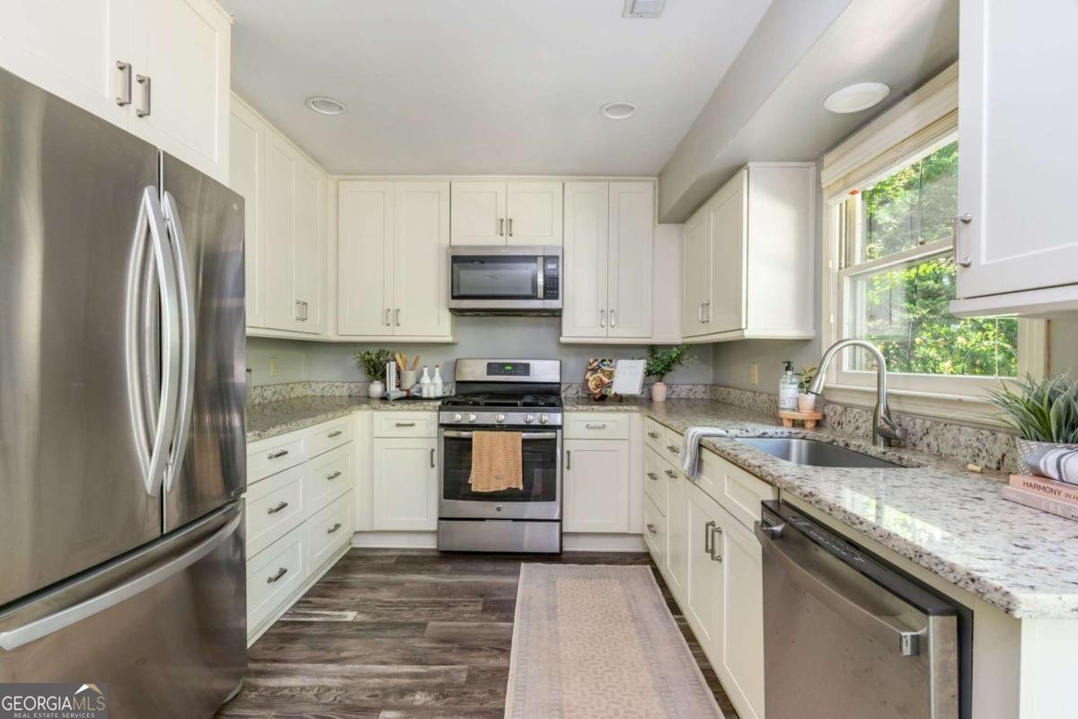 414 Roswell Green Lane Roswell - 18