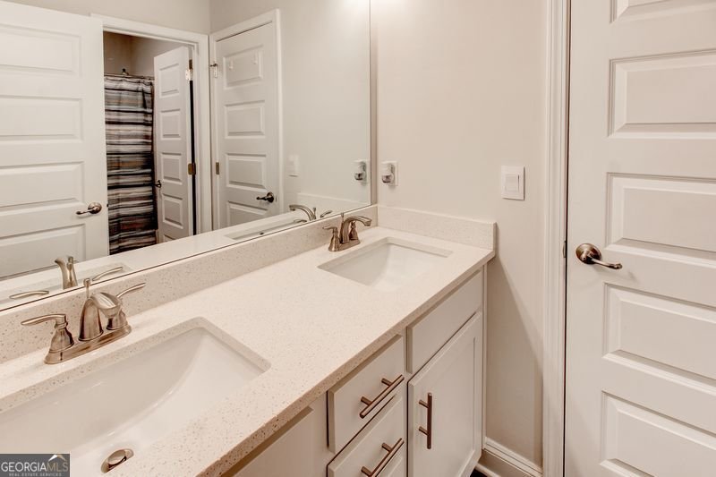 3617 Chestnut Oak Court Loganville - 43