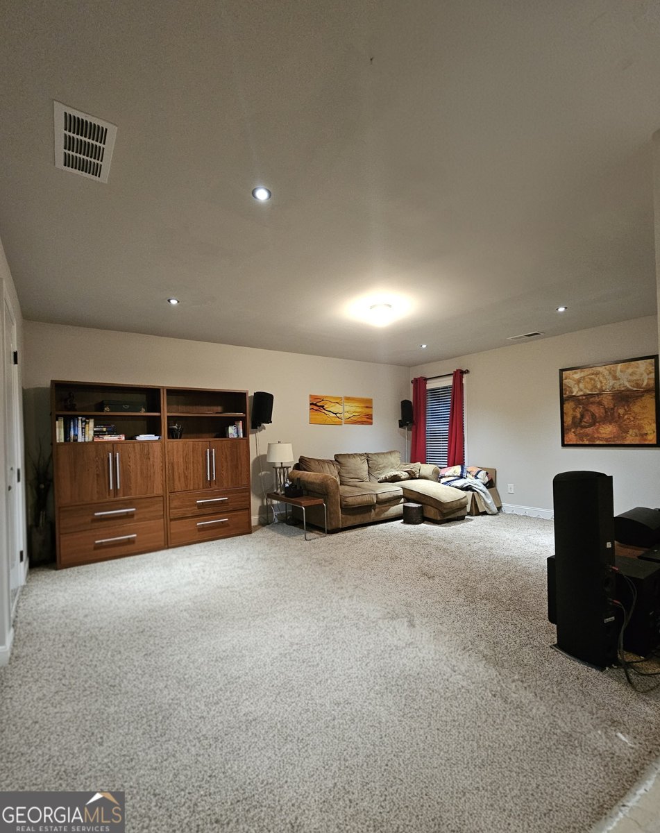 4555 Falls Avenue Powder Springs - 39