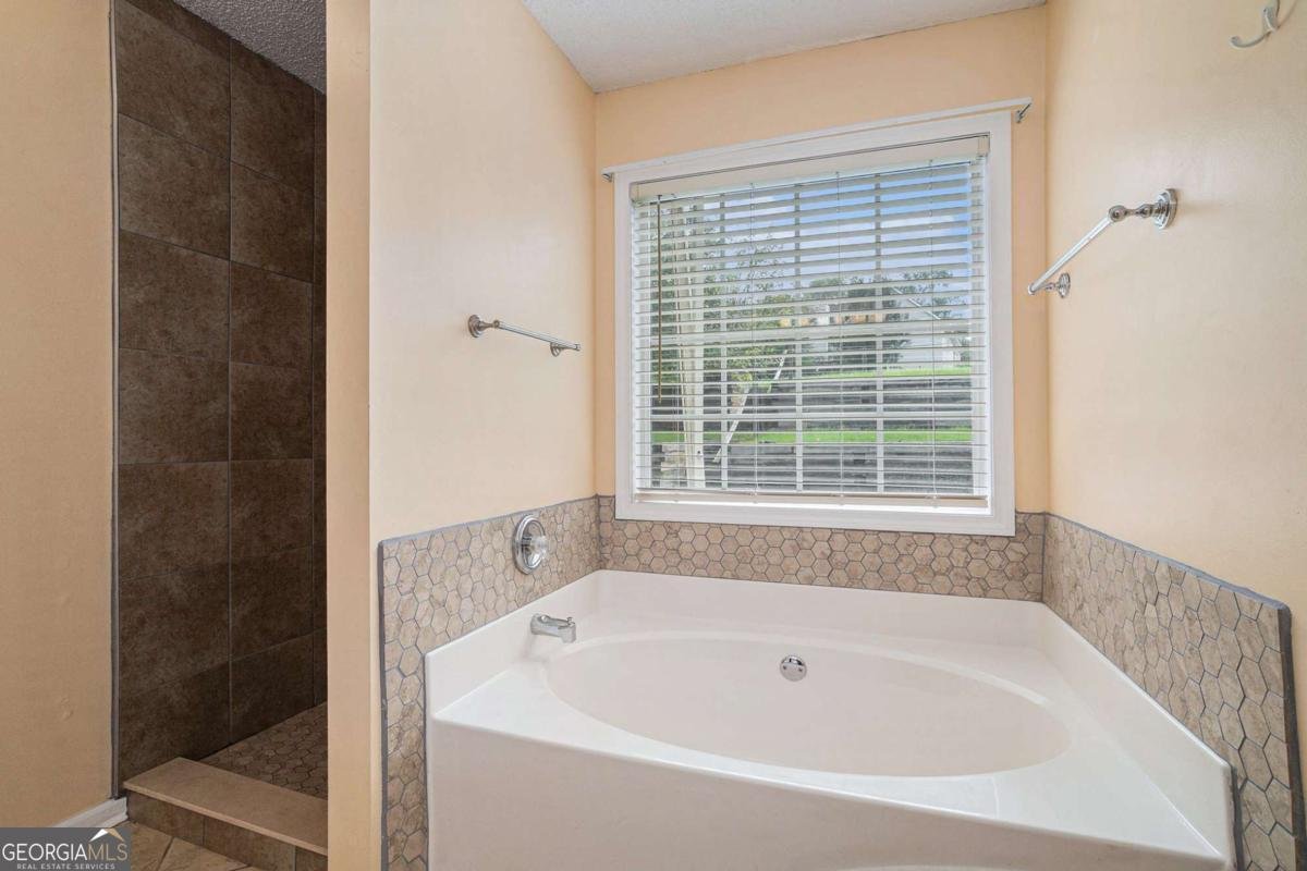 713 Mallard Drive Winder - 24