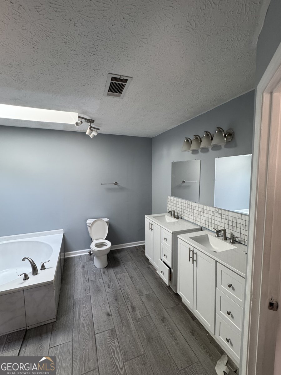 6475 Blue Creek Court Douglasville - 9